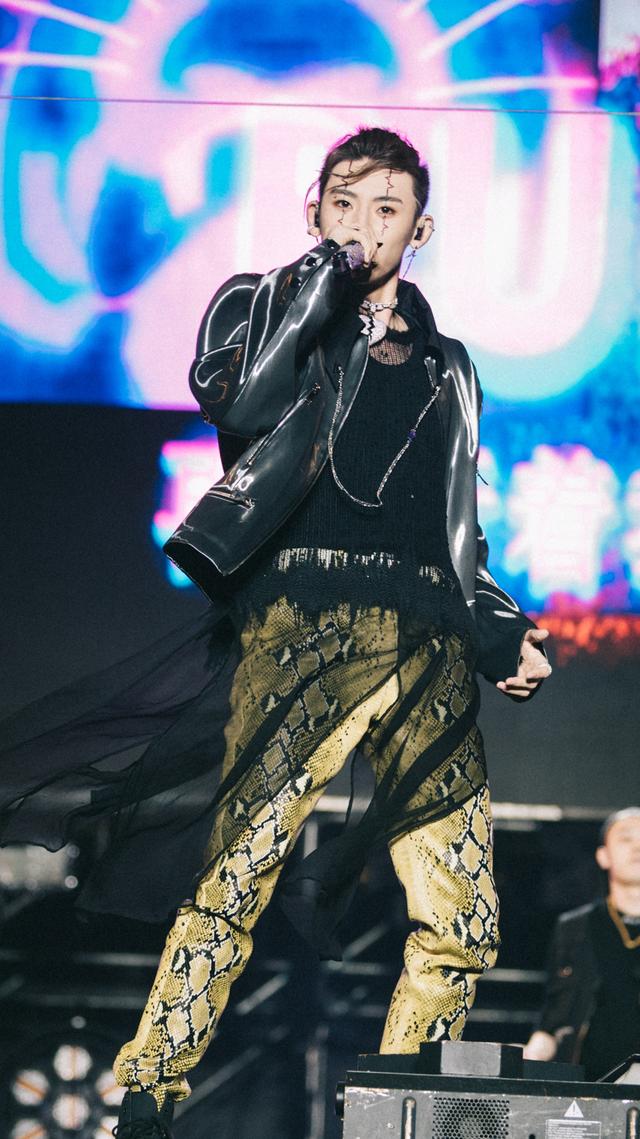 MAD碾压DRX，Lehends完成史诗逆转宿敌对决成都决赛之夜，点燃全场激情