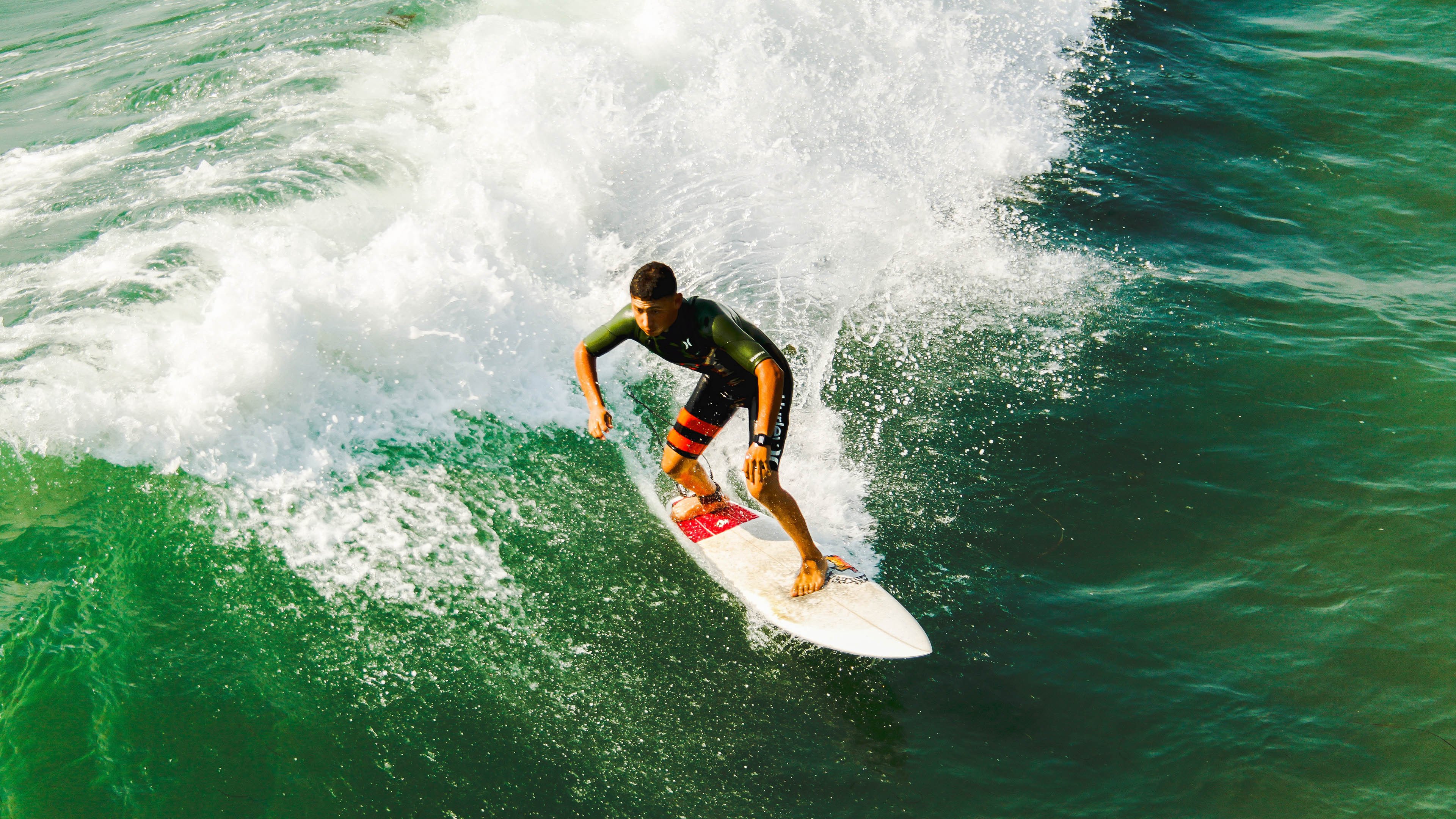 NBA焦点战双响炮，快船火力全开碾压76人，塔图姆巨星时刻主宰年度之战