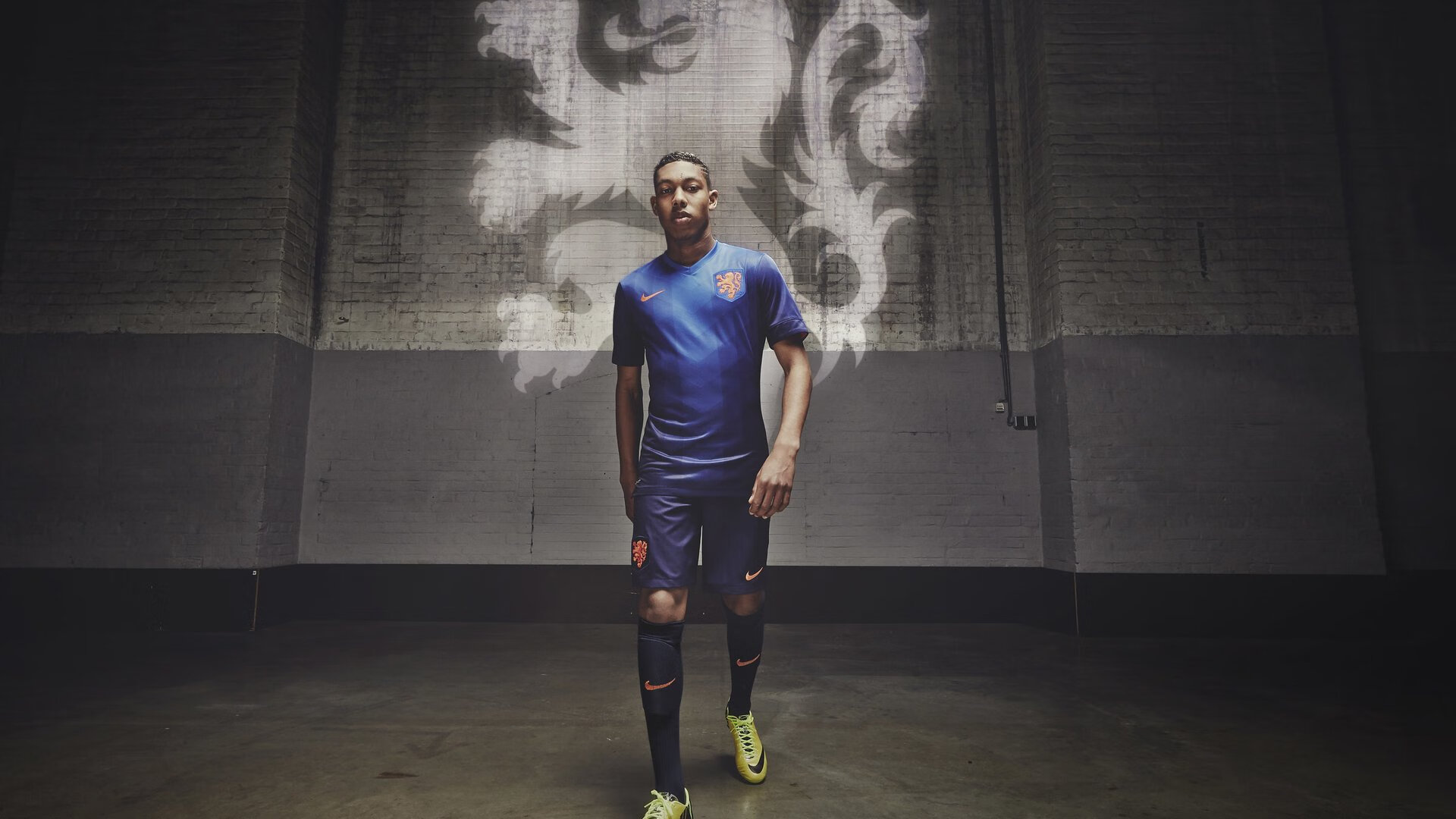 奇才铁网锁死航母，爱德华兹单骑破阵，一场教科书级的个人英雄主义表演